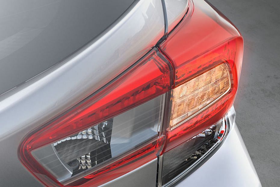 XV (2012-2021) Tail light XV (2012-2021) Tail light