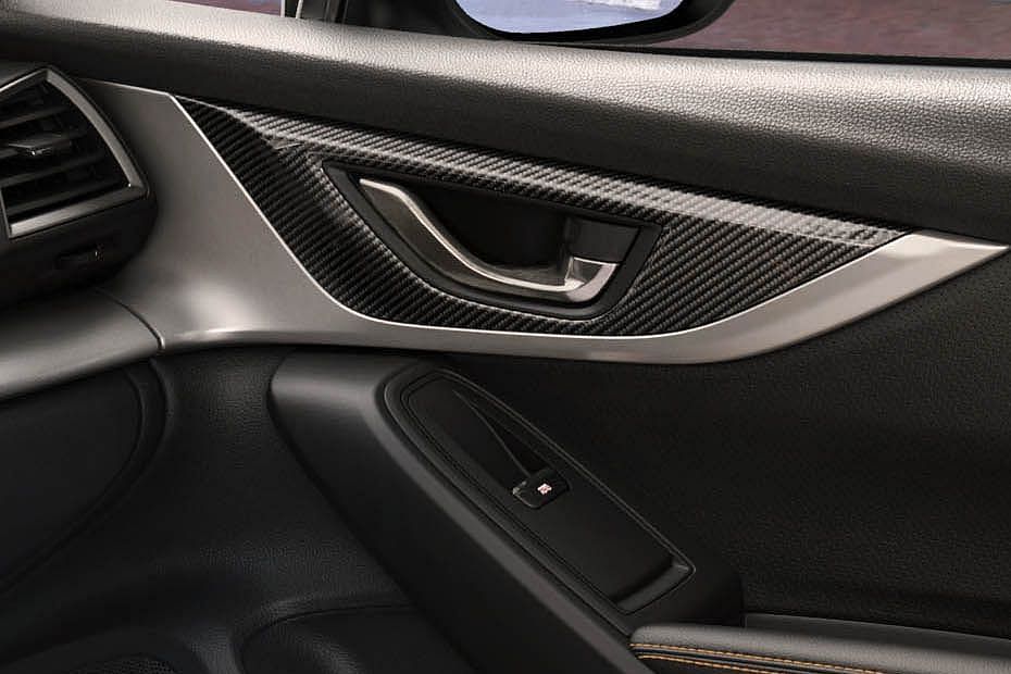 door handle interior of سوبارو XV (2012-2021) door handle interior of سوبارو XV (2012-2021)