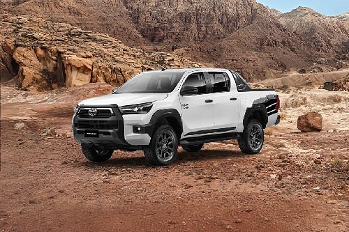 تويوتا Hilux (2023-2024)